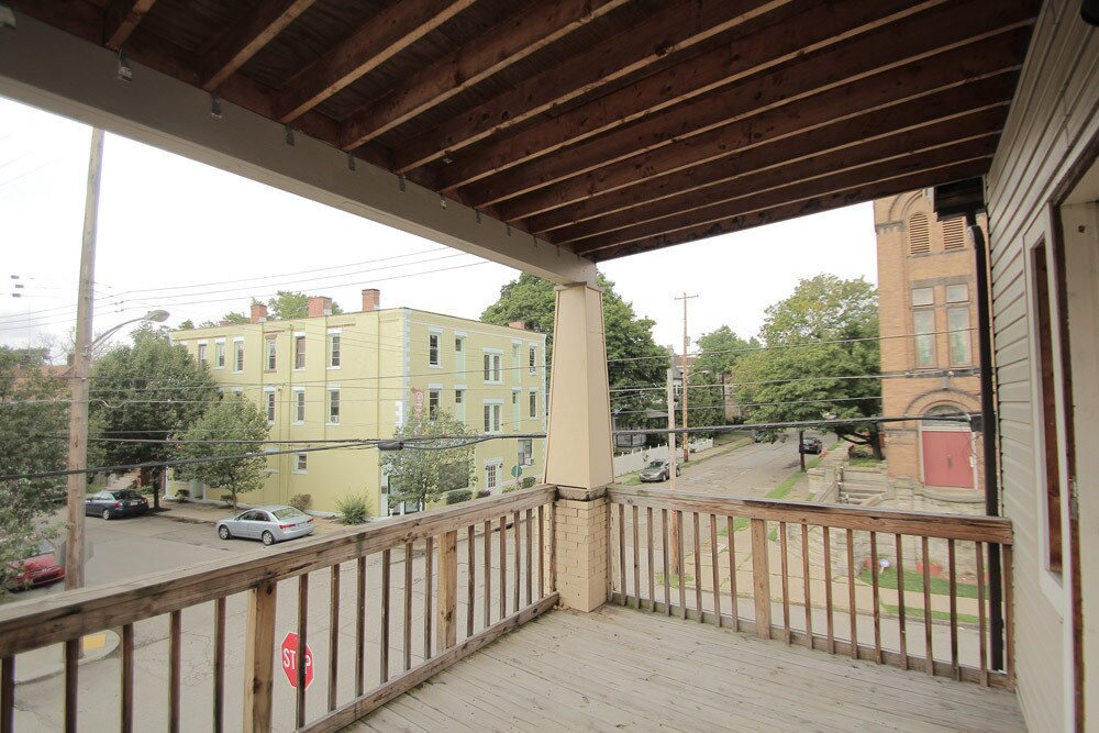 Building Photo - 201 Franklin Ave