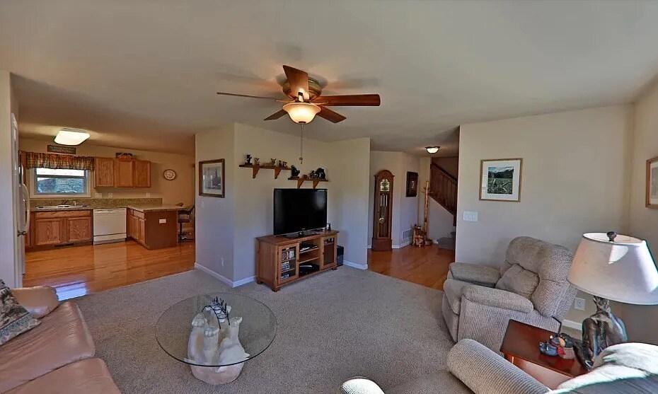 Building Photo - 1009 Forrest Dr