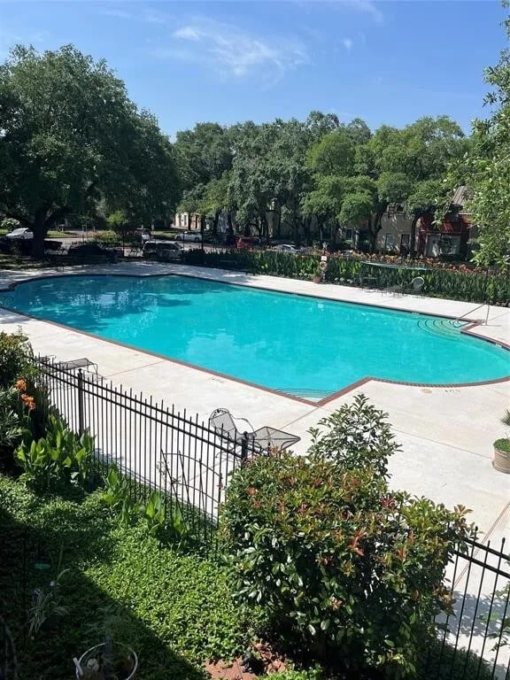 Building Photo - 11609 Chimney Rock Rd