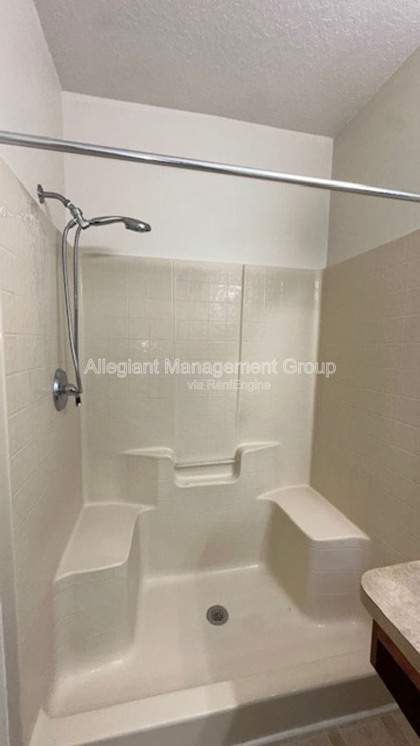 Building Photo - 939 Halifax Dr