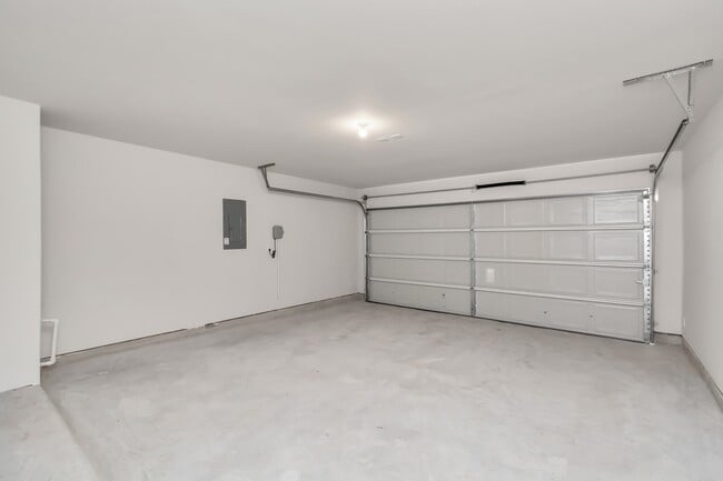 Building Photo - 3426 Hughes Mdw Wy
