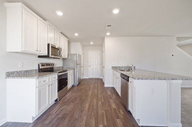 Building Photo - 2110 Briar Run Dr
