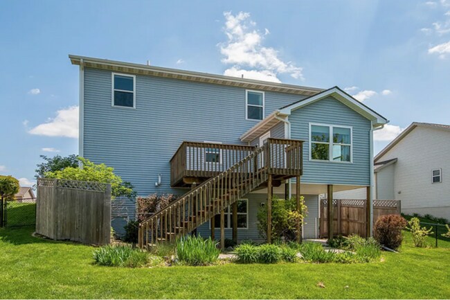 Building Photo - Welcome to your next home!