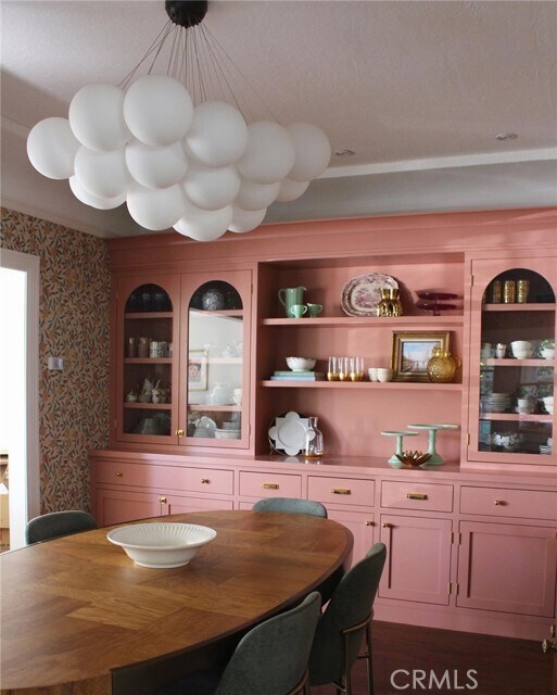 Building Photo - 2421 Heliotrope Dr