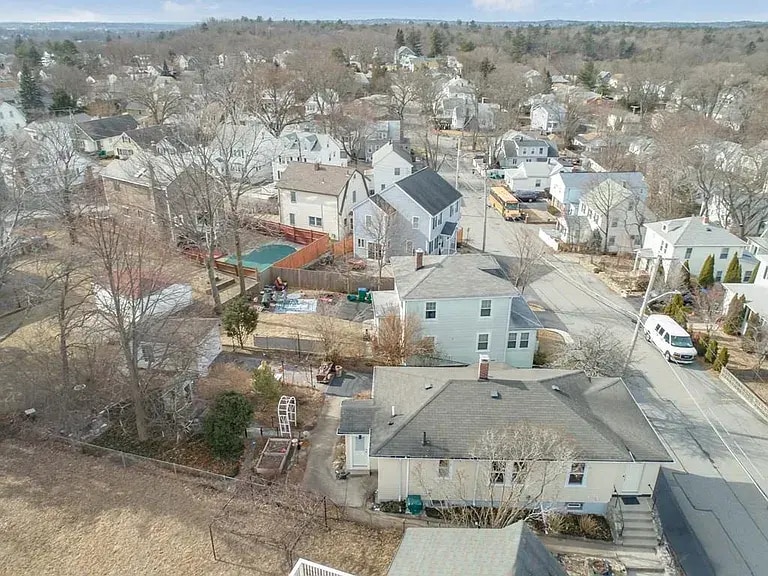 arial view - 151 Walsh St