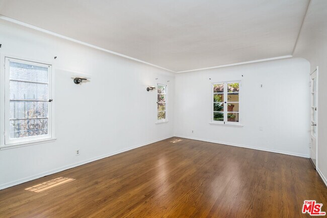 Building Photo - 1017 S Orlando Ave