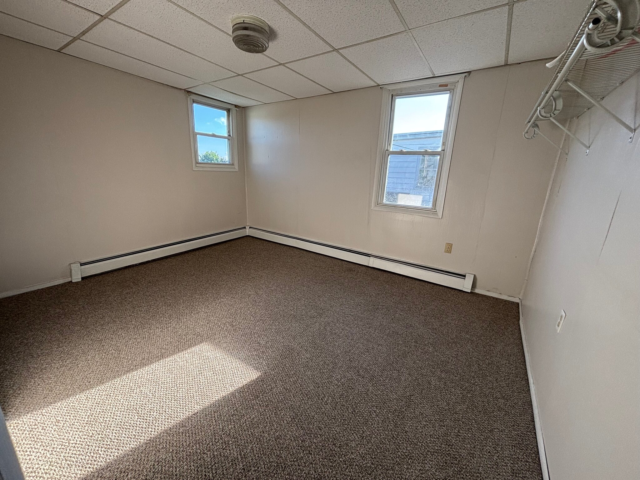 Middle bedroom, new carpet - 418 Furnace St