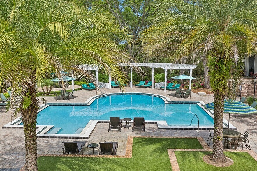 Building Photo - Grand Pavilion