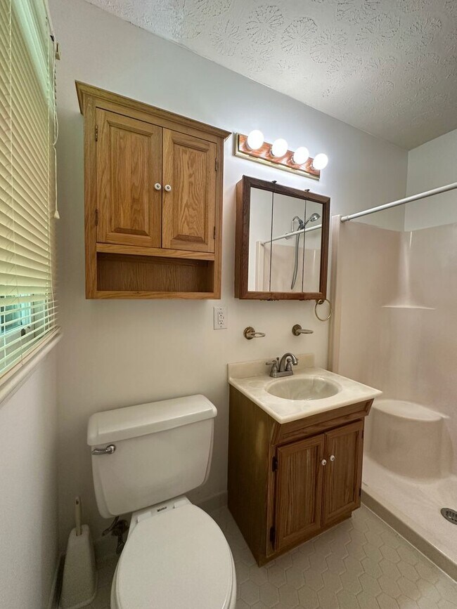 Building Photo - 375 Segrest Cir