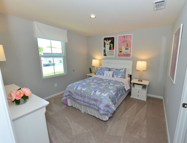 Building Photo - Model Home!