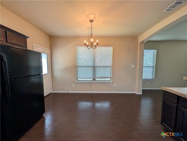 Building Photo - 1028 Brown Rock Dr