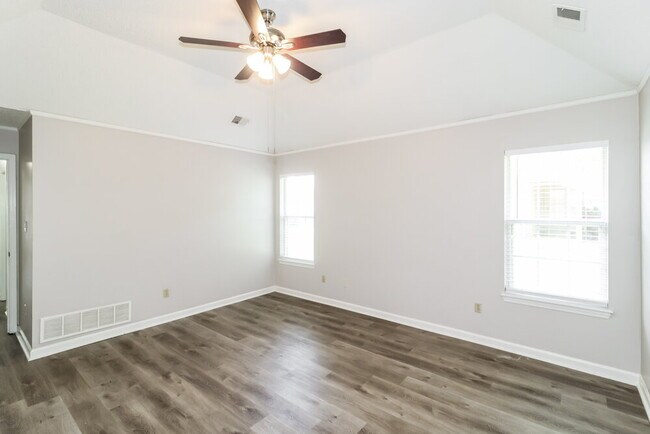 Building Photo - 5694 Pecan Trce