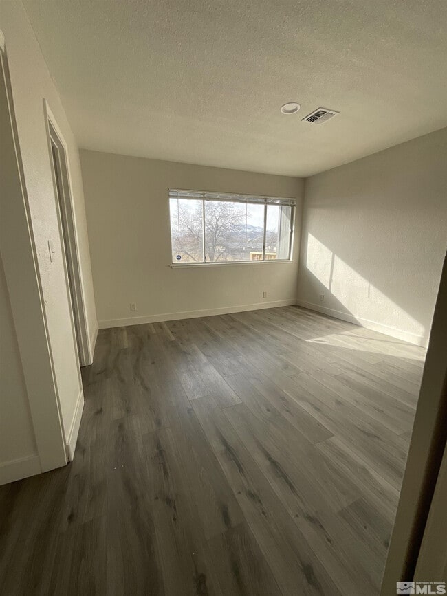 Building Photo - 1090 Barstow St