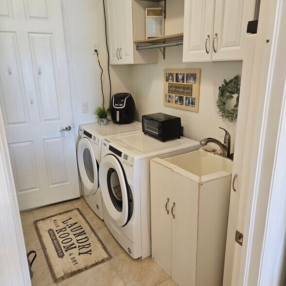 Building Photo - 3574 Bridgewell Ct