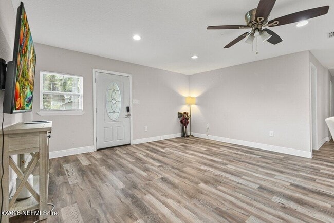 Building Photo - 600 Lemon St