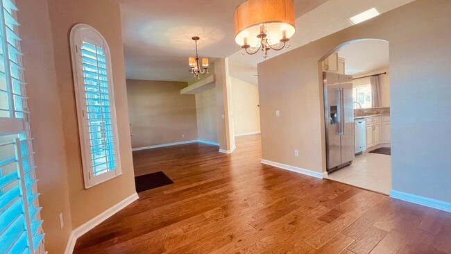 Building Photo - 1829 SW Hickock Terrace