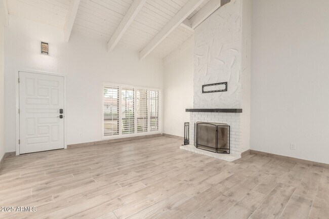 Building Photo - 5531 N 71st Pl