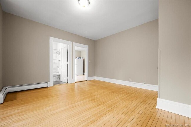 Building Photo - 49 Atwater Ave