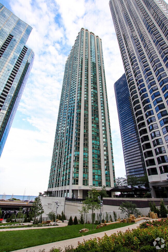 Building Photo - 195 N Harbor Dr