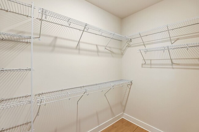 Building Photo - NEW TOWNHOME W/ ROOFTOP TERRACE @ 5West Te...