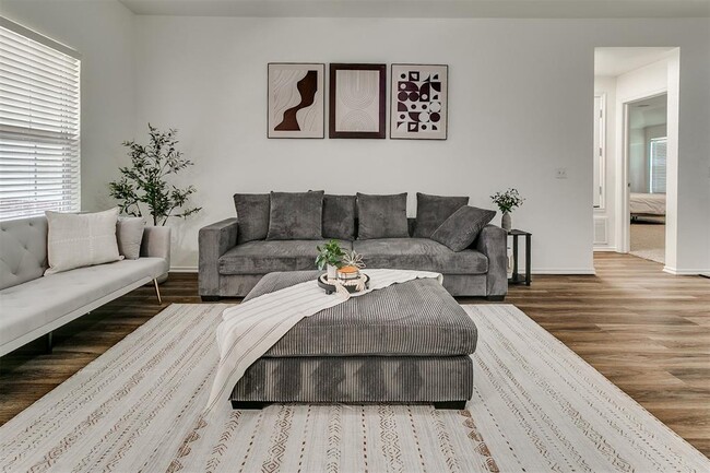 Building Photo - 8509 SW 49th Cir