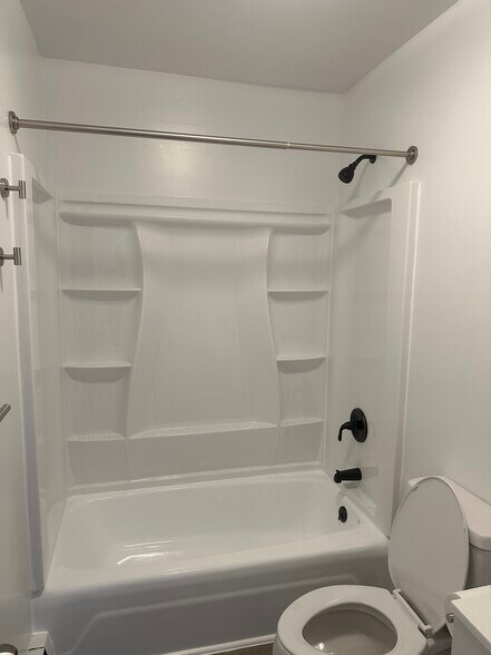 Building Photo - 84 S 1st St