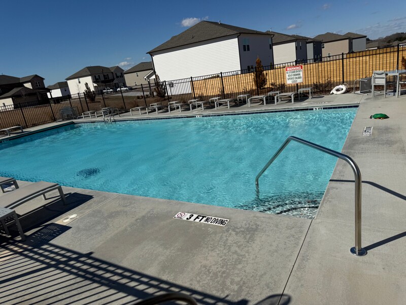 Building Photo - 1112 Holland Dr