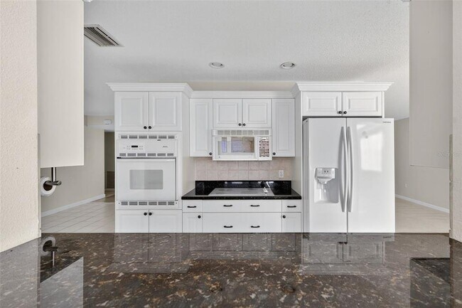 Building Photo - 4300 50th Pl S