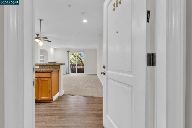 Building Photo - 1310 Creekside Dr