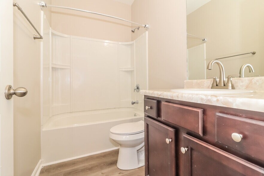 Building Photo - 31 Culver Ridge Dr