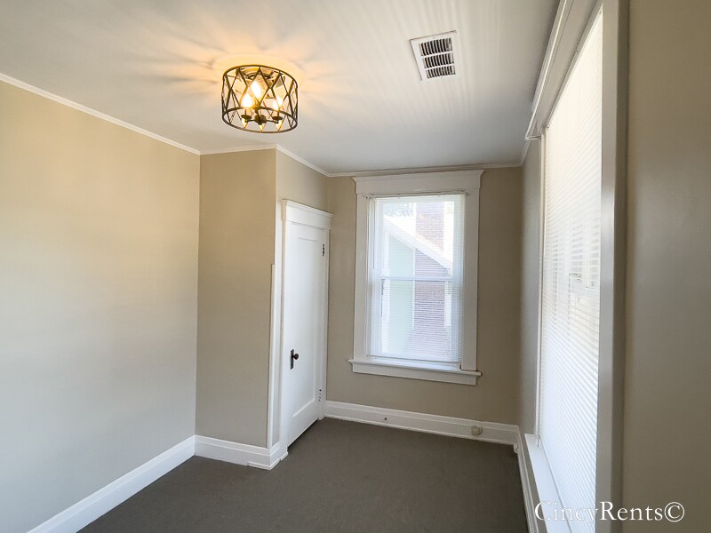 Building Photo - 3718 Ault Park Ave