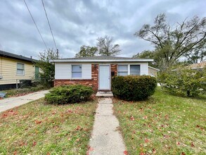 Building Photo - Three Bedroom Home in Muskegon