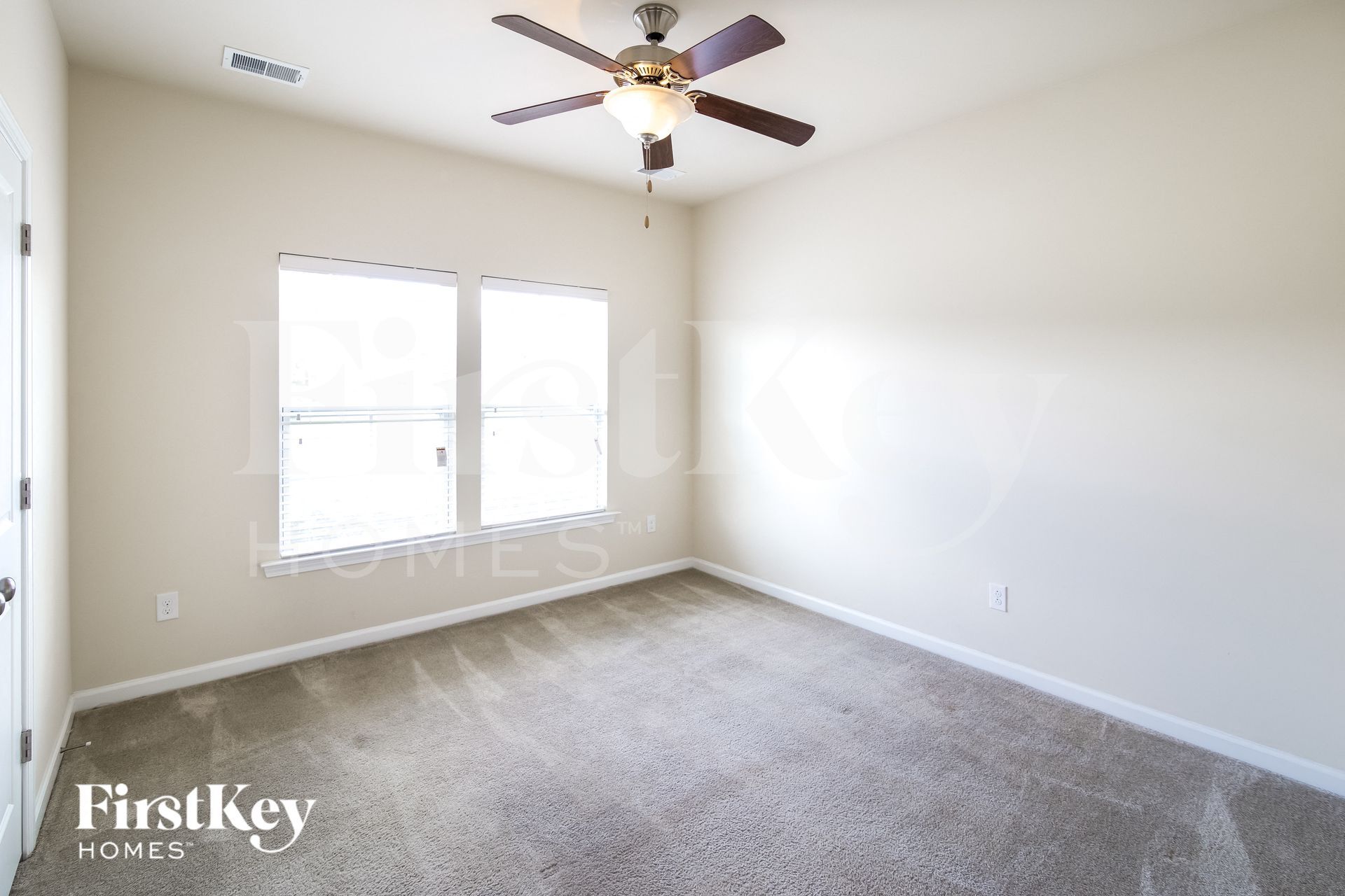 Building Photo - 117 Levis Song Ct