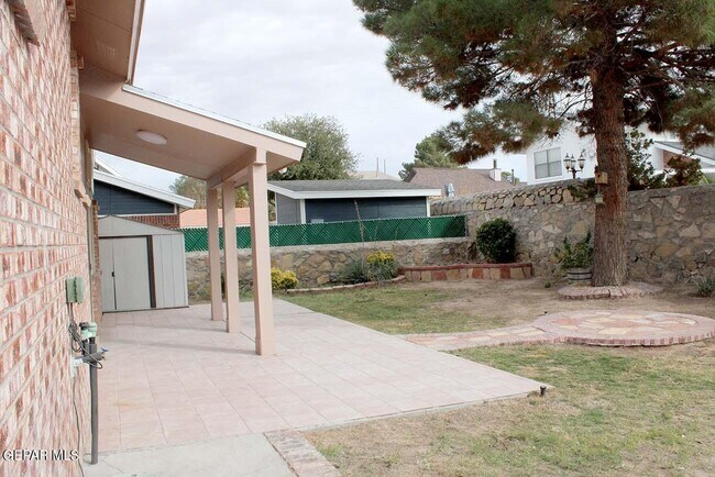 Building Photo - 1720 Firehouse Dr