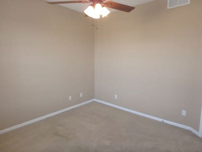 Building Photo - Awesome 4 Bed 3 Bath House In SW Columbia!
