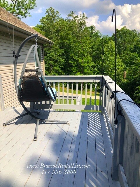 Building Photo - Spacious Basement Home with Breathtaking Views!!!