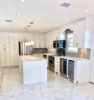 Building Photo - 418 S Marginal Rd