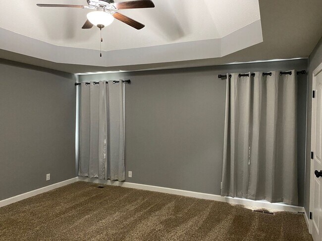 Building Photo - Don't Miss Out on this One! Beautiful Open...