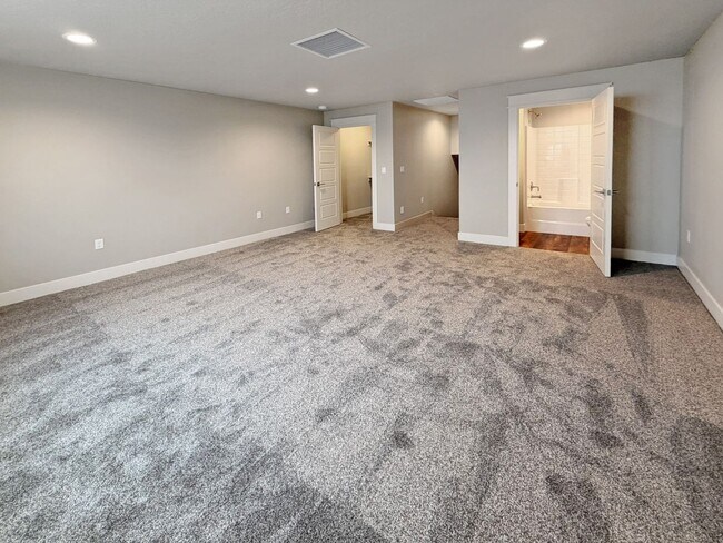 Building Photo - New 3-Bedroom Nampa Home with Quartz Counters, Walk-In Pantry & Dog-Friendly Policy