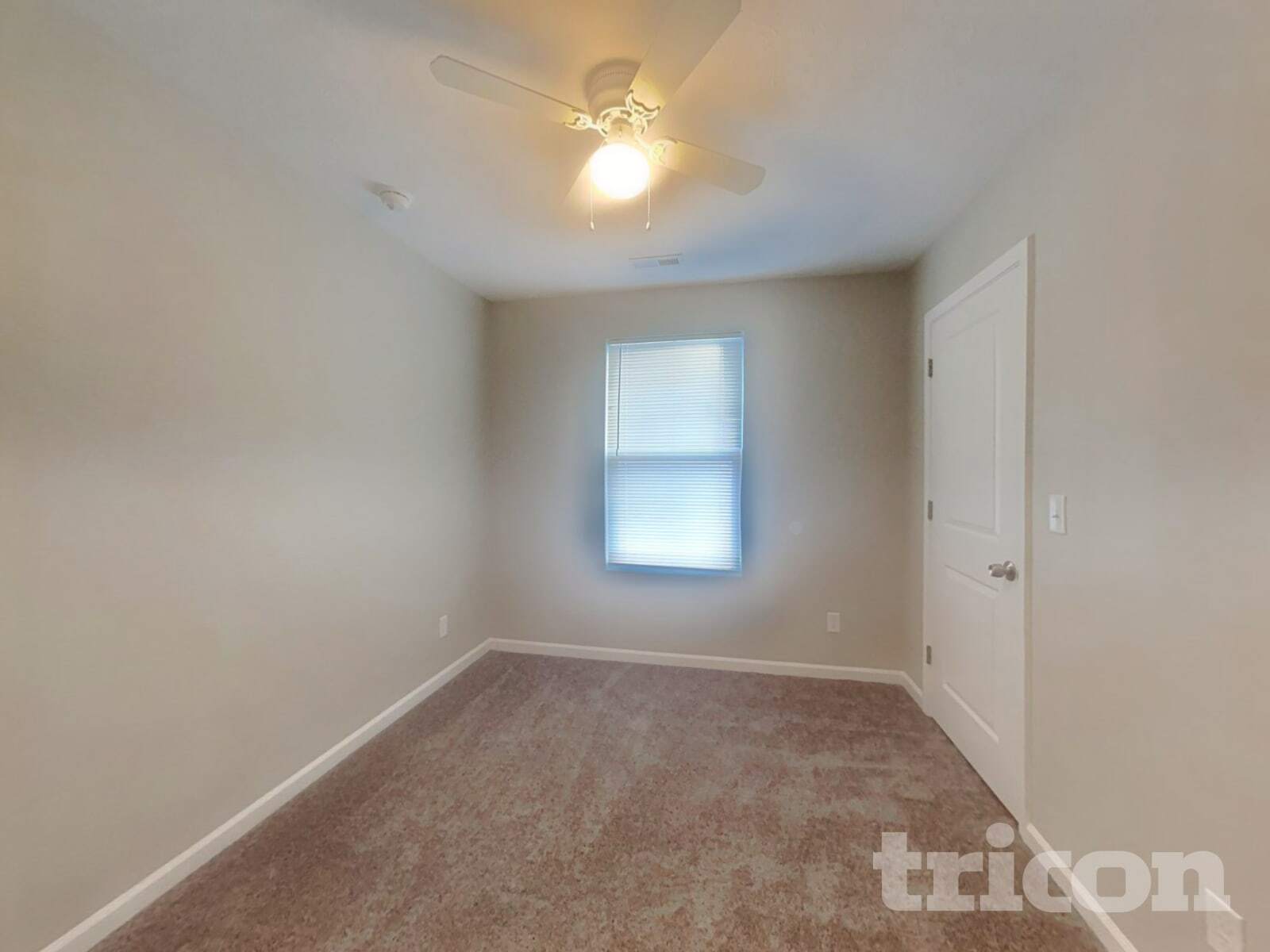 Building Photo - 1098 Tomahawk Pl