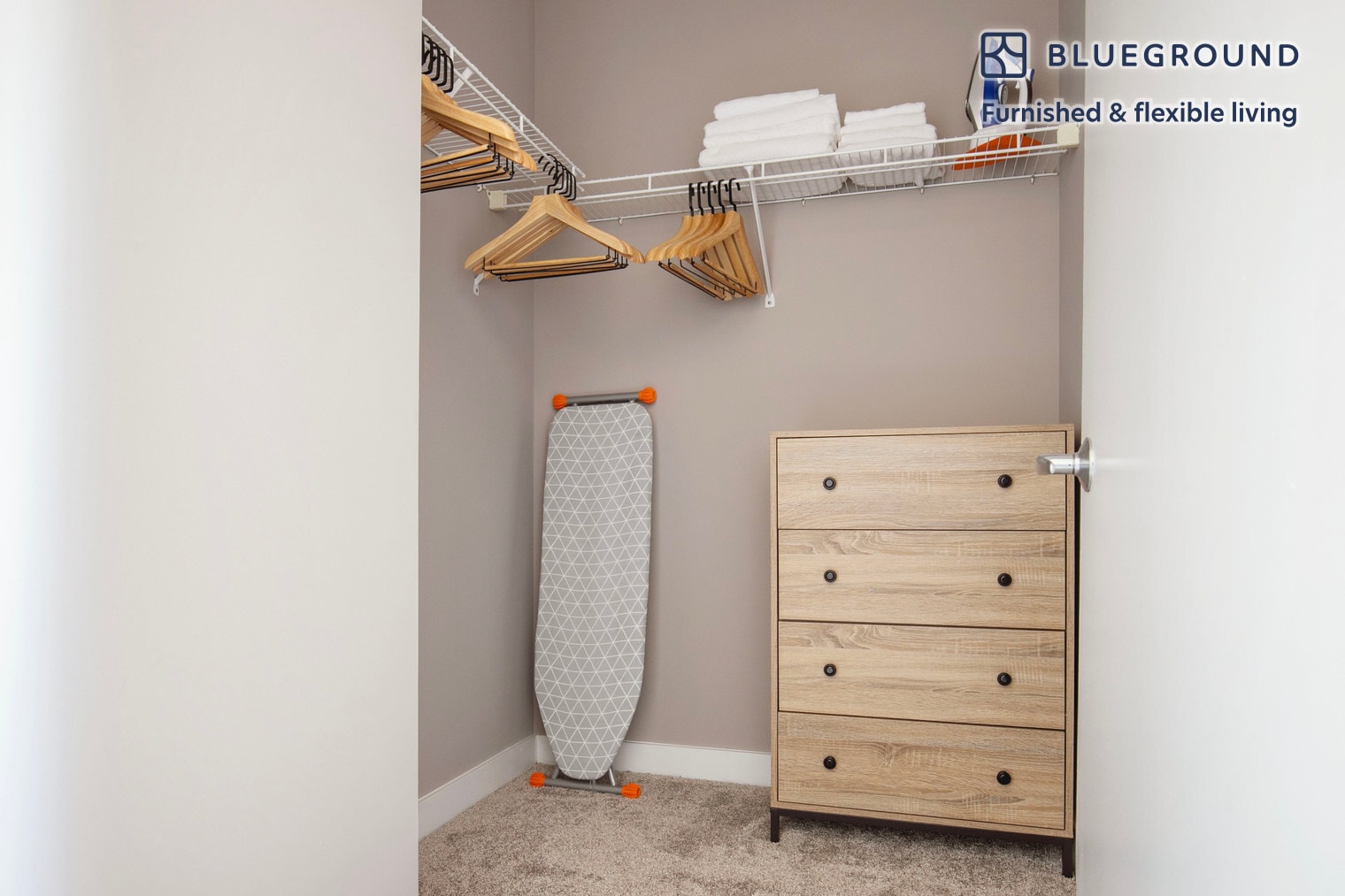 Building Photo - 505 N State St