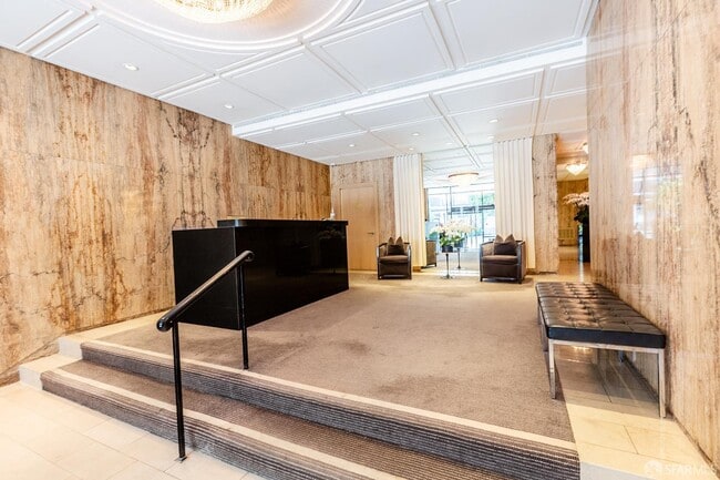 Building Photo - 2200 Sacramento St