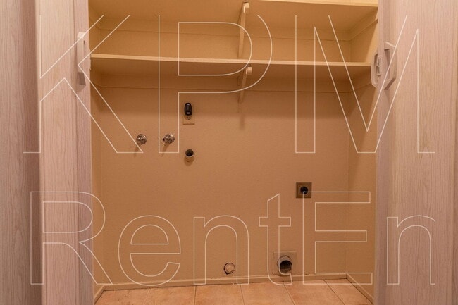 Building Photo - 9209 Fitzpatrick Cir