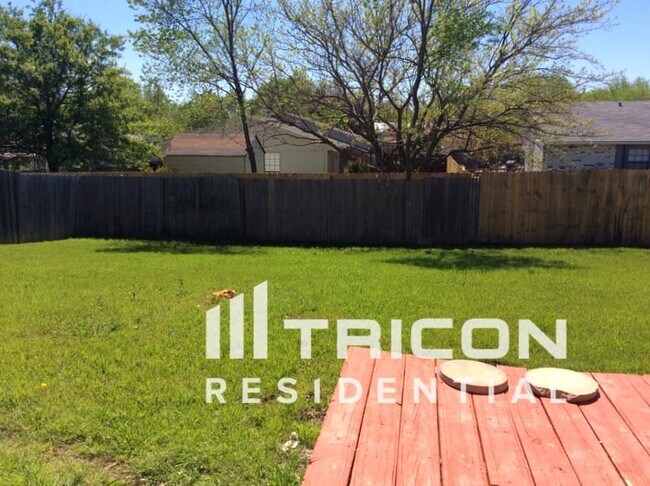 Building Photo - 4204 Pepperbush Dr