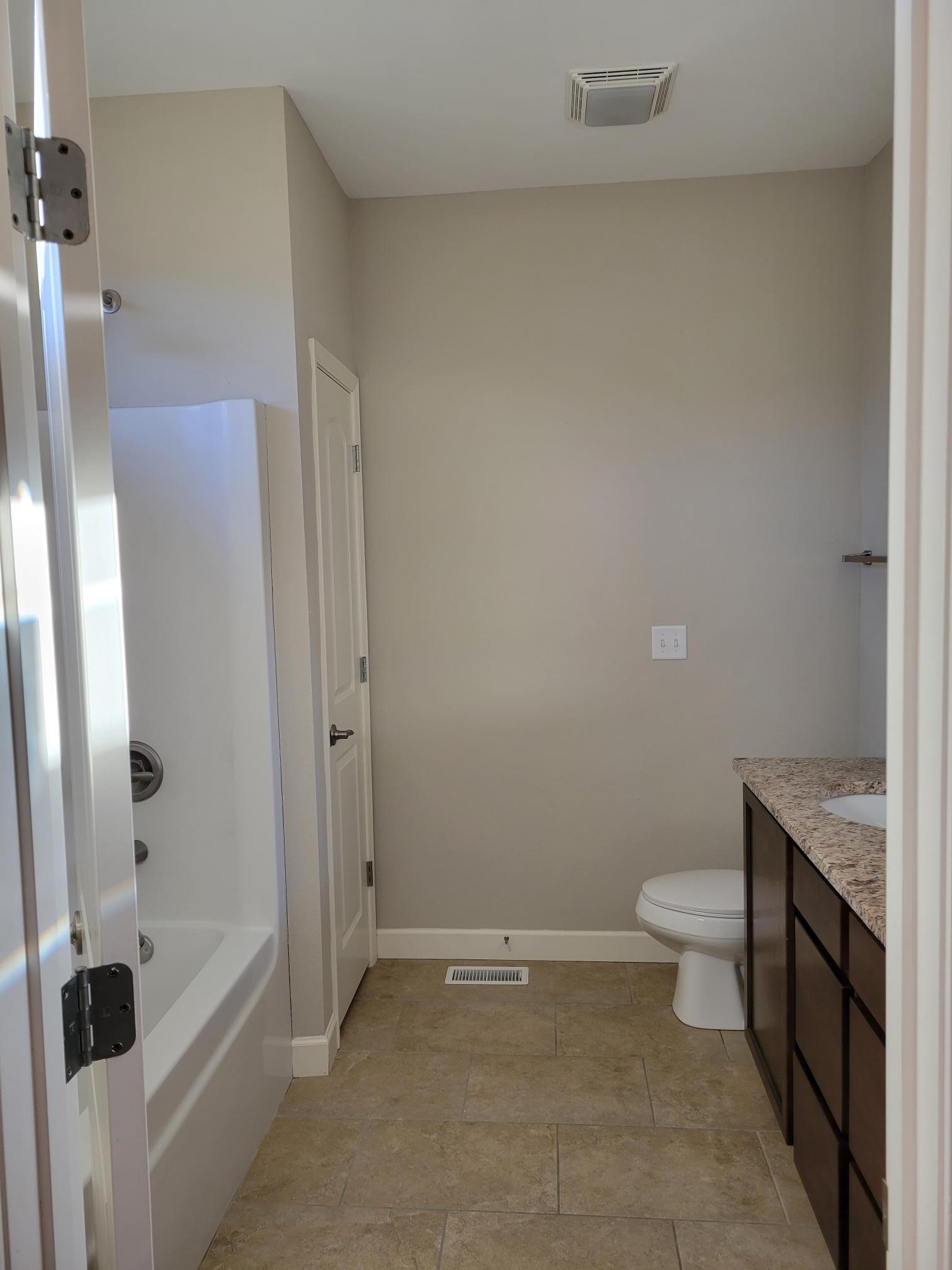 Building Photo - 2616 Fieldstone Dr