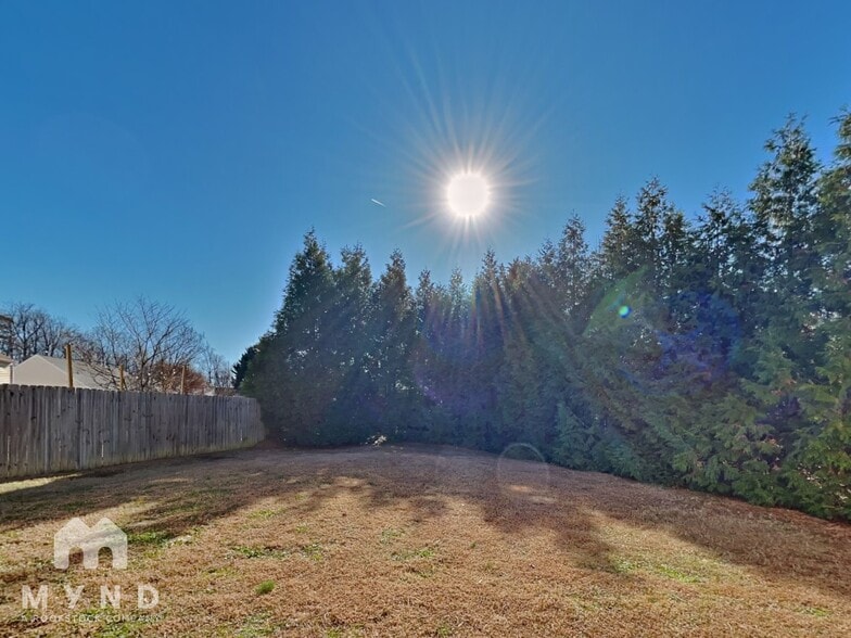 Building Photo - 1506 Cairo Way