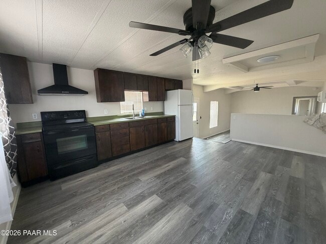 Building Photo - 8210 W Emerson Dr