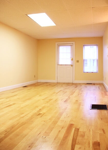 Building Photo - 50 North St