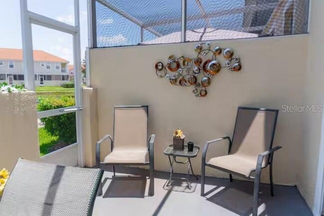 Building Photo - 1139 S Beach Cir