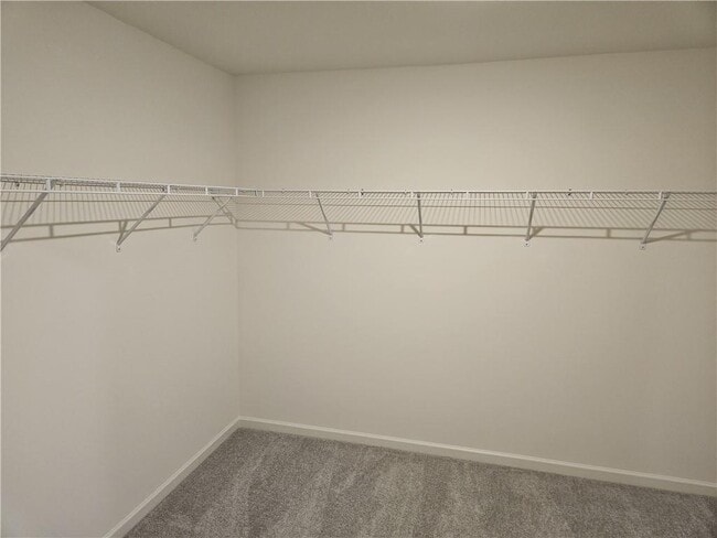 Building Photo - 326 Silverton Dr
